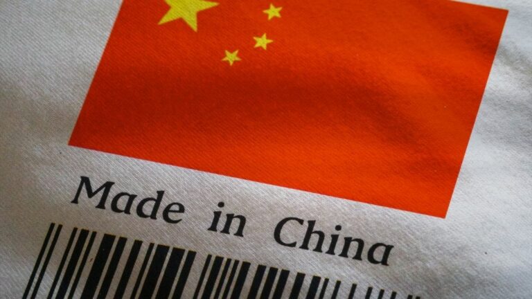 When Sourcing Products From China to Business